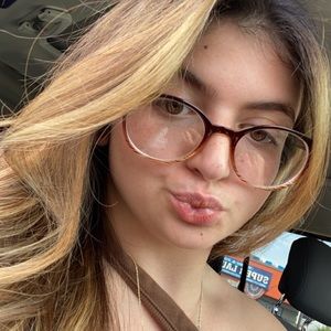 Meet your Posher, Adri